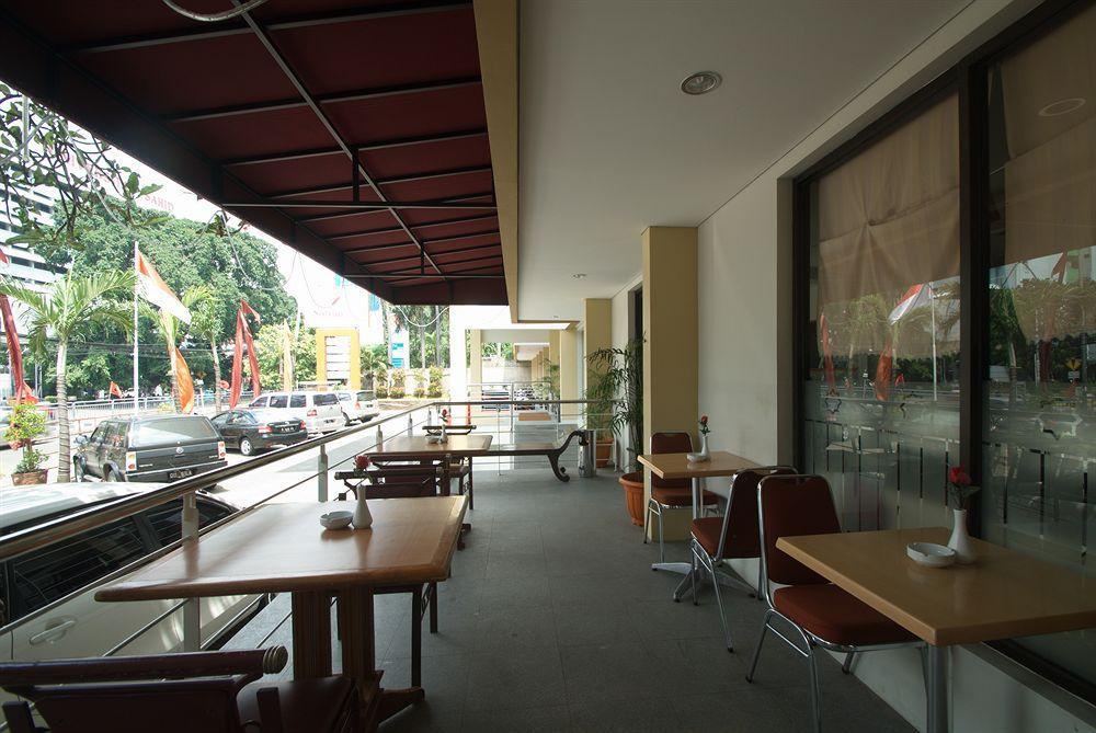 Sofyan Hotel Soepomo Jakarta Buitenkant foto