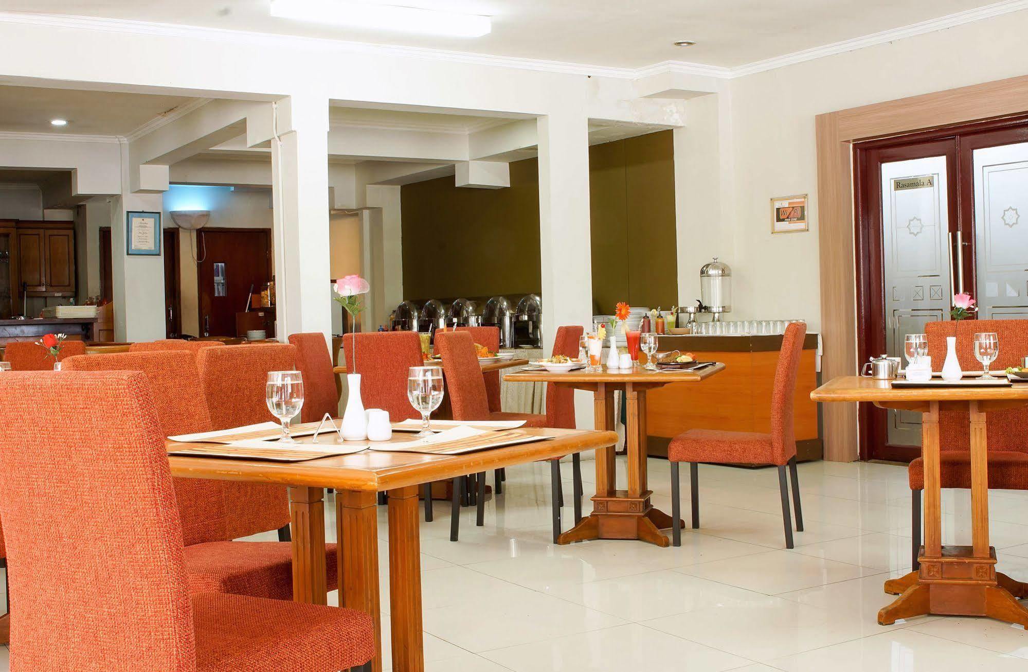 Sofyan Hotel Soepomo Jakarta Buitenkant foto