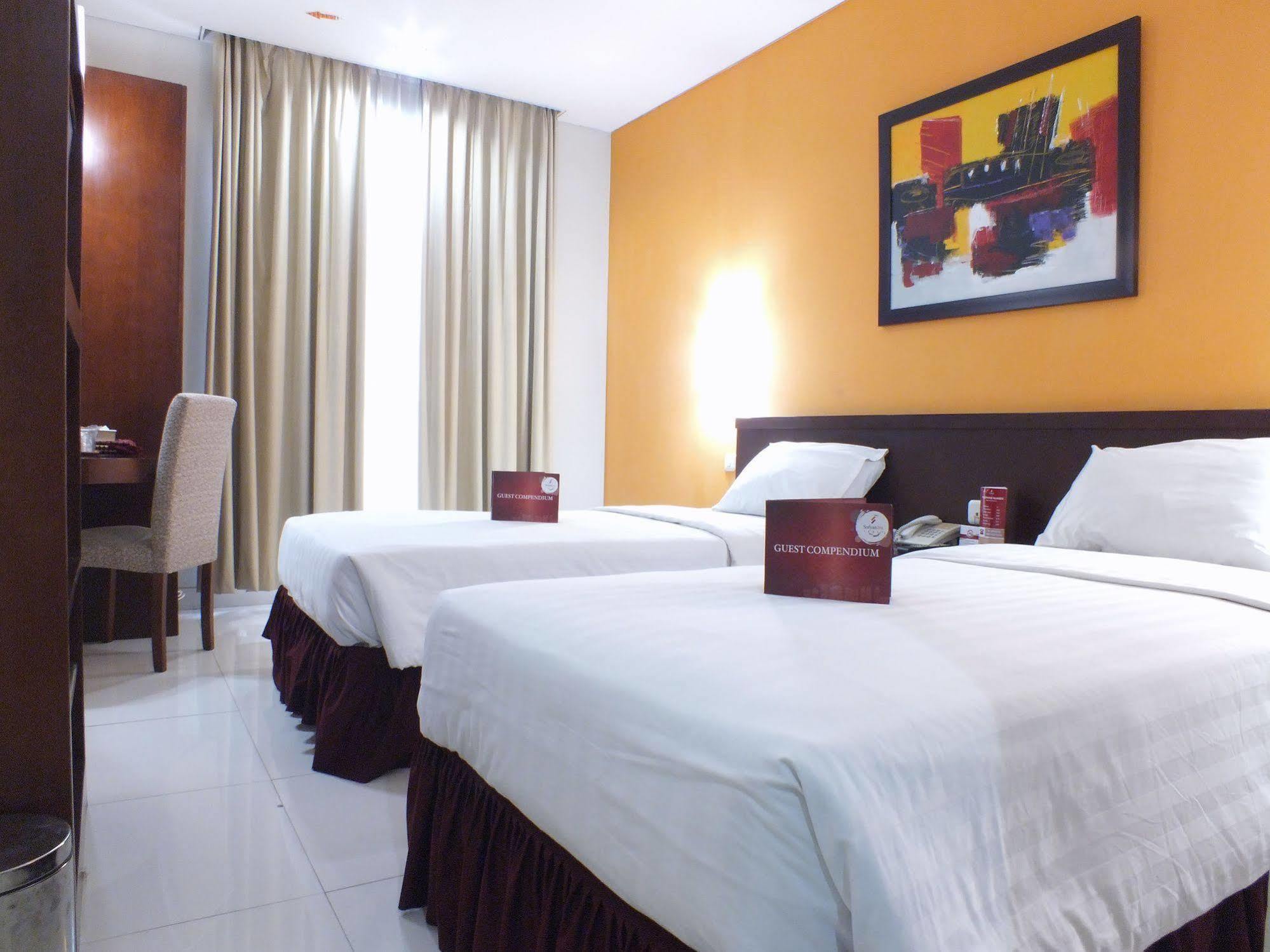 Sofyan Hotel Soepomo Jakarta Buitenkant foto