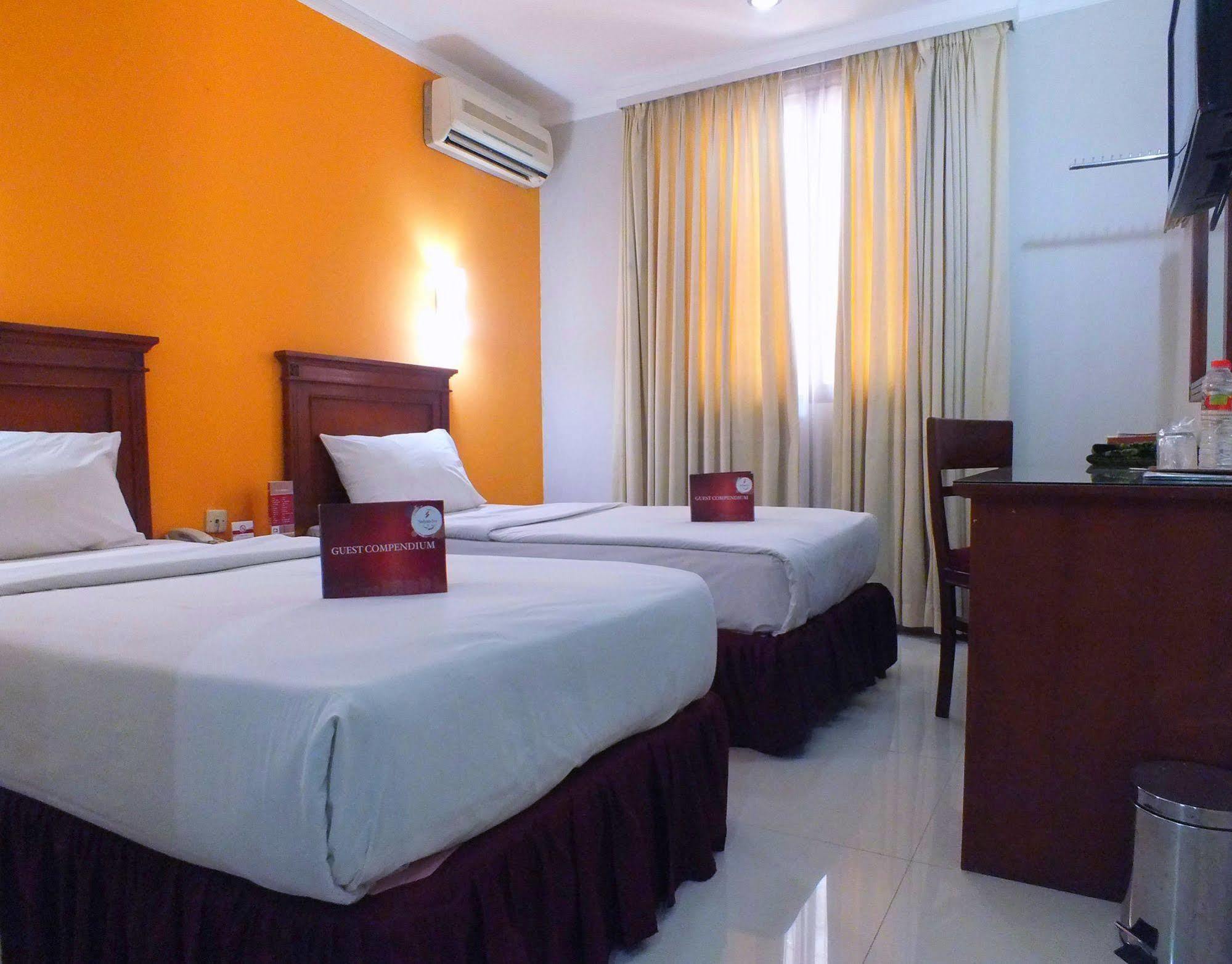 Sofyan Hotel Soepomo Jakarta Buitenkant foto