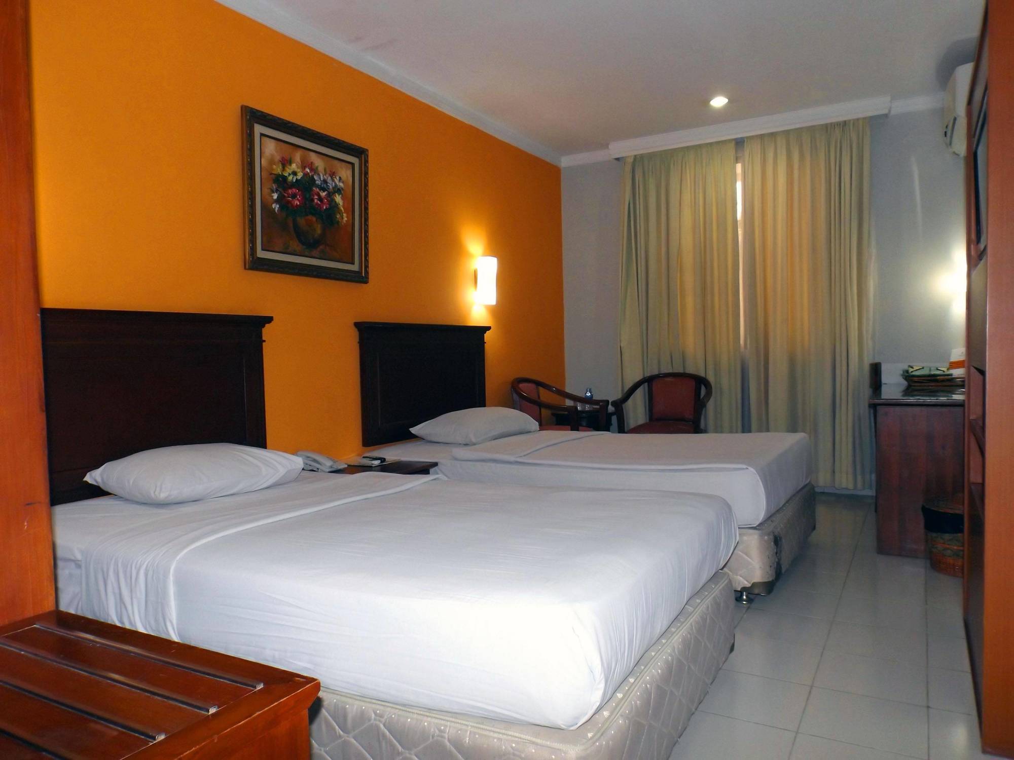 Sofyan Hotel Soepomo Jakarta Buitenkant foto