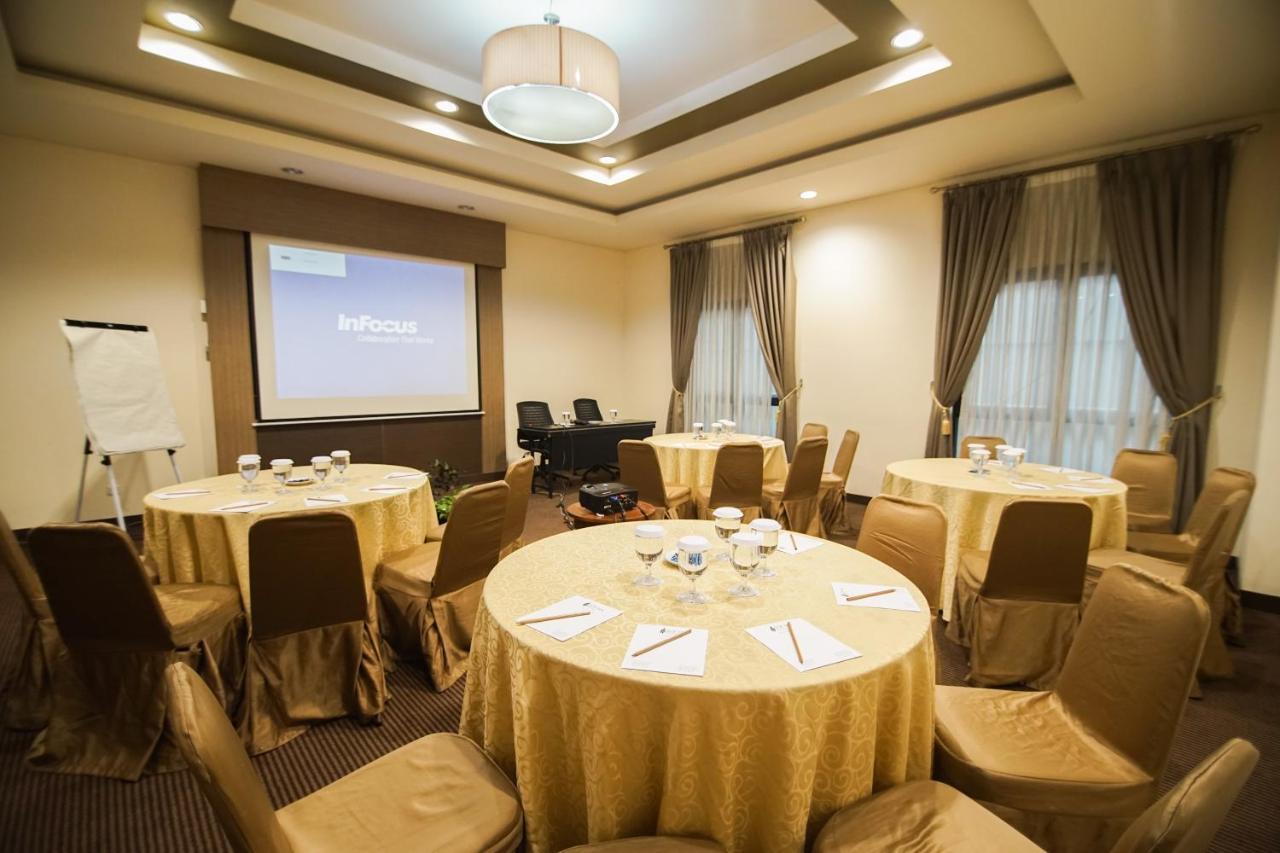 Sofyan Hotel Soepomo Jakarta Buitenkant foto