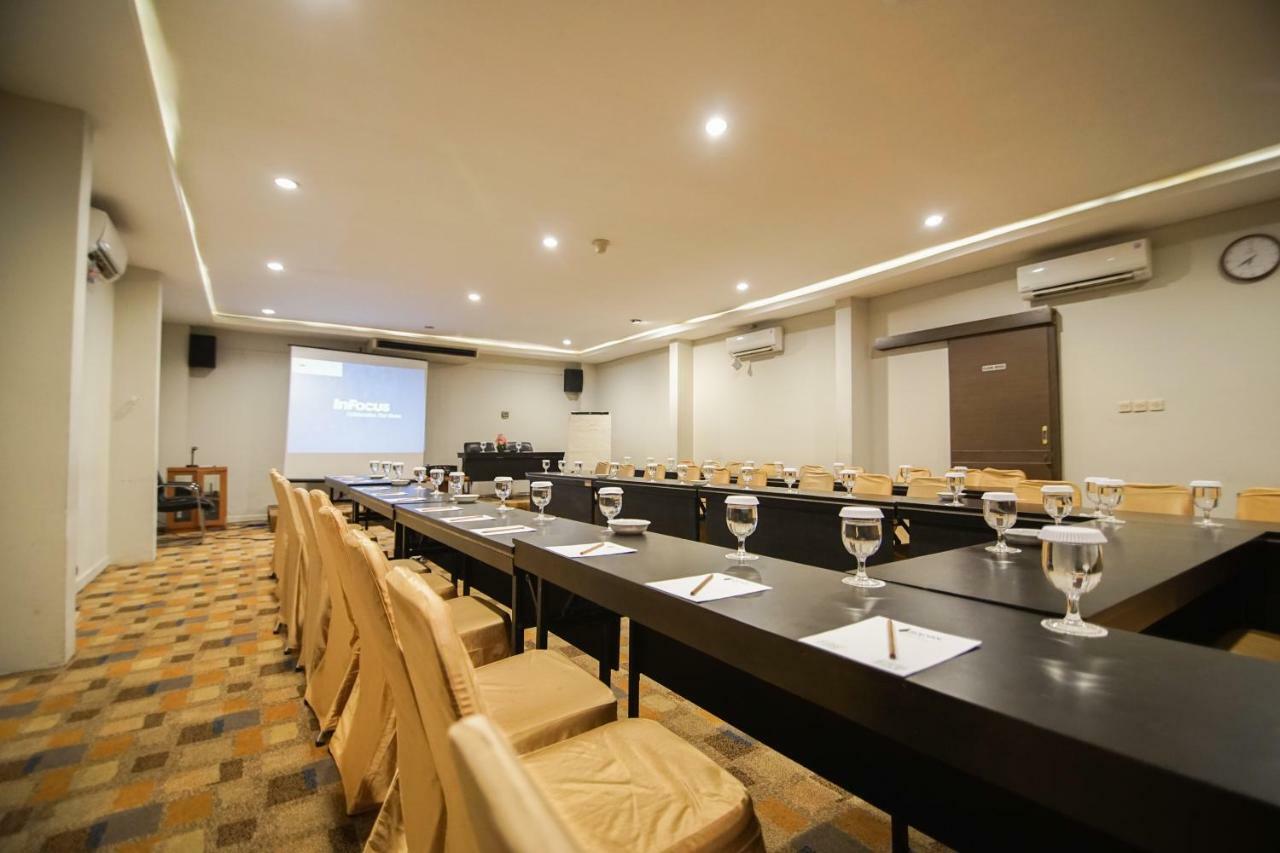 Sofyan Hotel Soepomo Jakarta Buitenkant foto