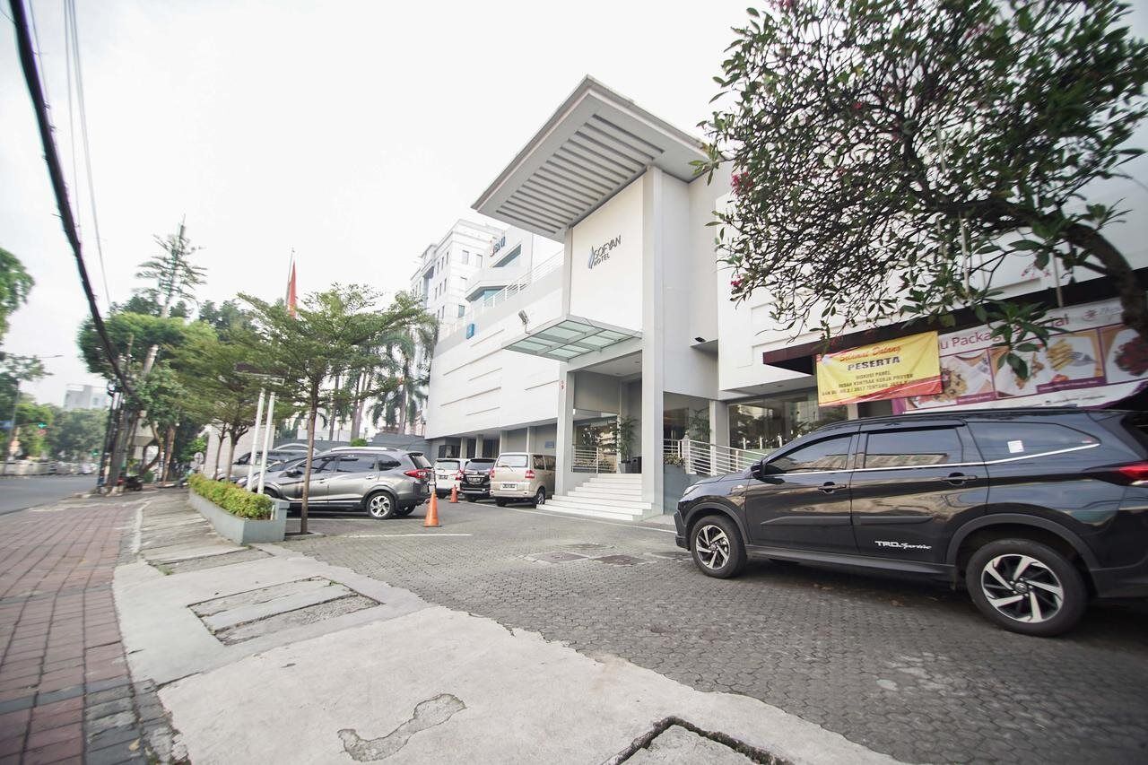 Sofyan Hotel Soepomo Jakarta Buitenkant foto